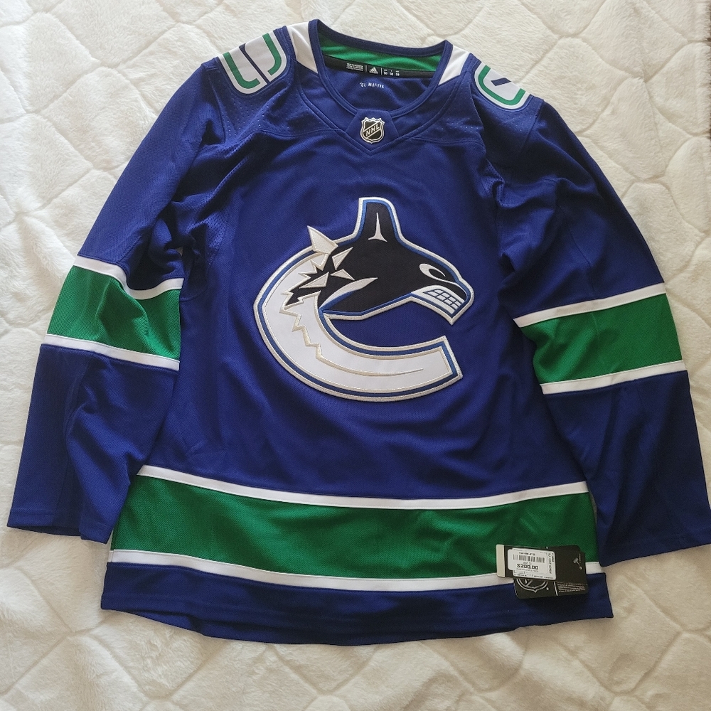 Vancouver Canucks Adidas Authentic Jersey, Hockey, NHL.